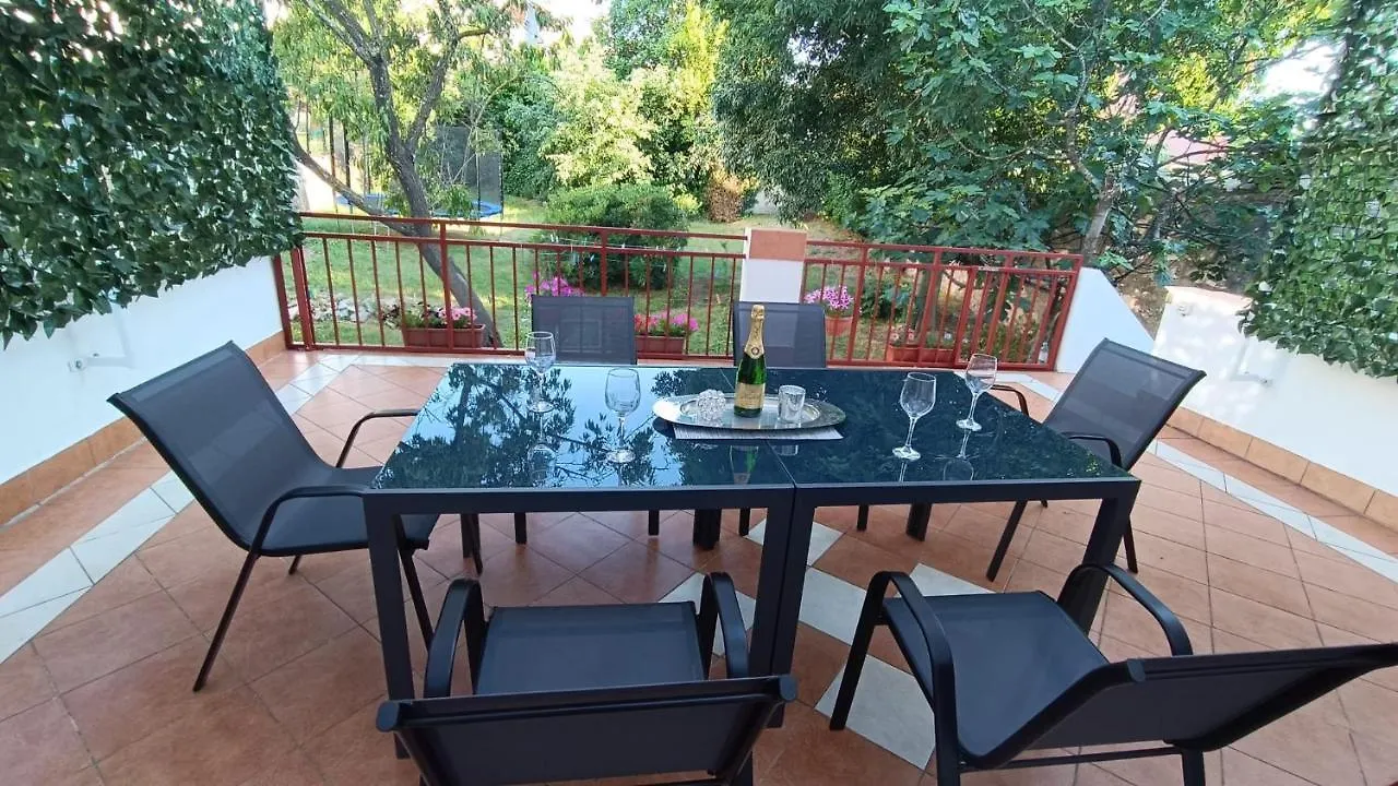 Studio apartment Jemi Pula Croatie