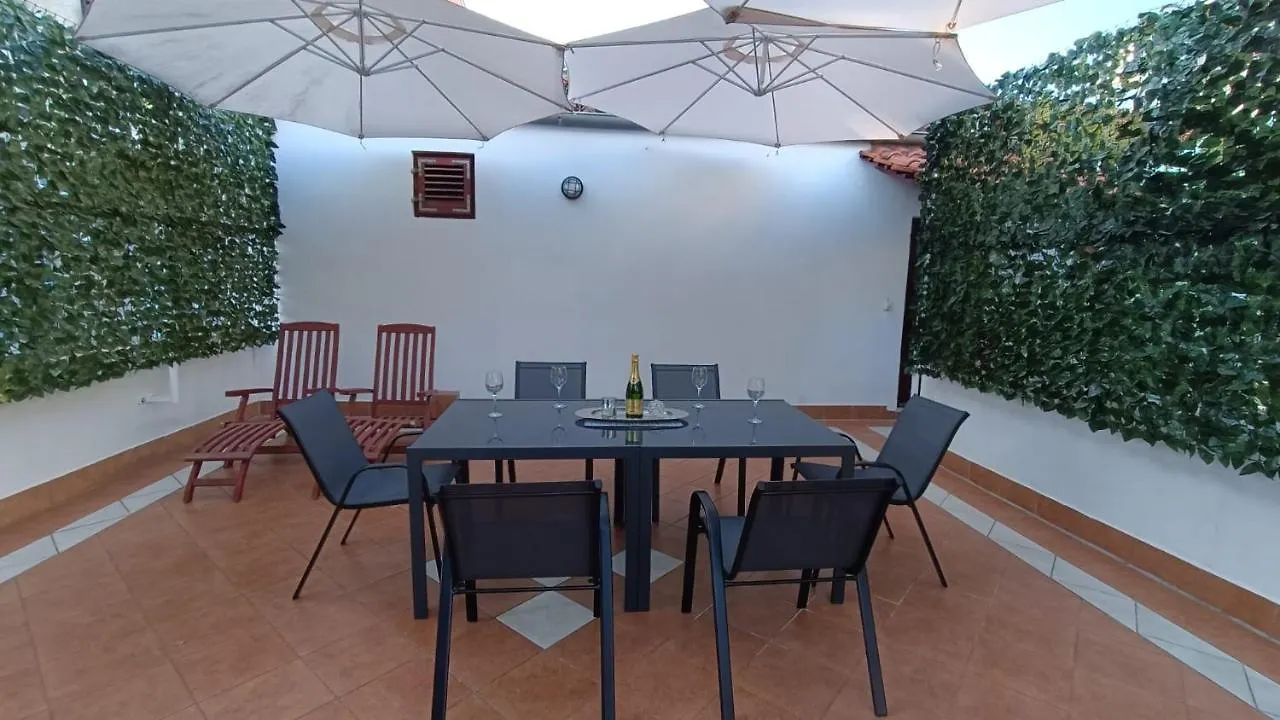 Studio apartment Jemi Pula