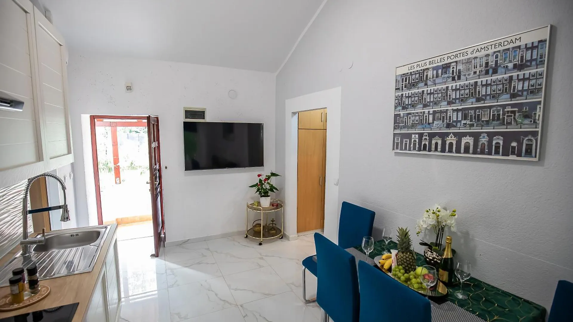 Studio apartment Jemi Pula 0*,  Croatie