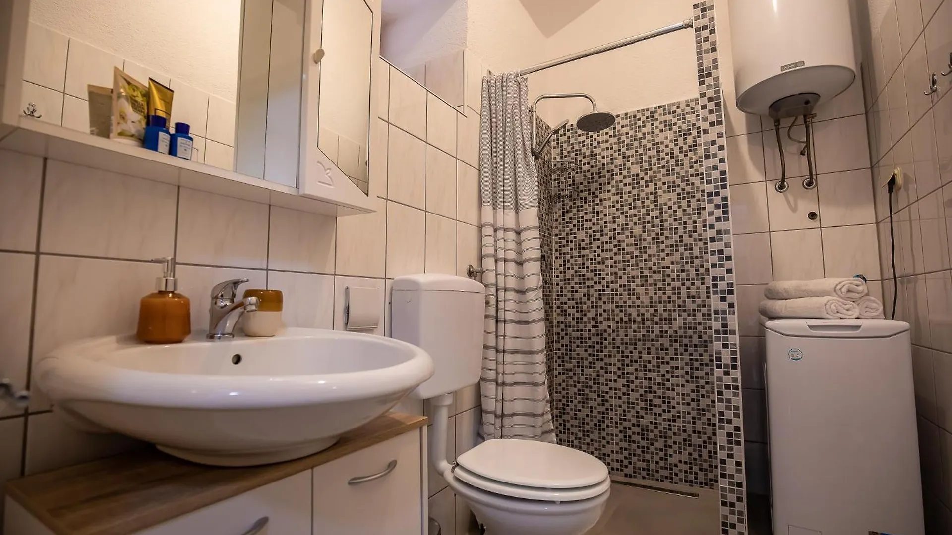 Studio Apartment Jemi Pula